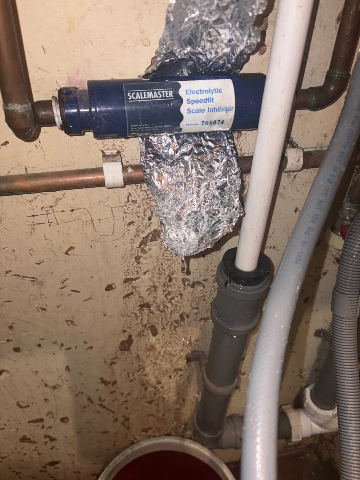 Scalemaster unit temporarily contained during an emergency leak in Braunstone
