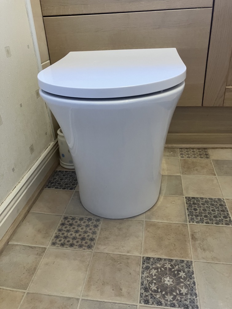 Completed comfort-height toilet replacement in Mountsorrel